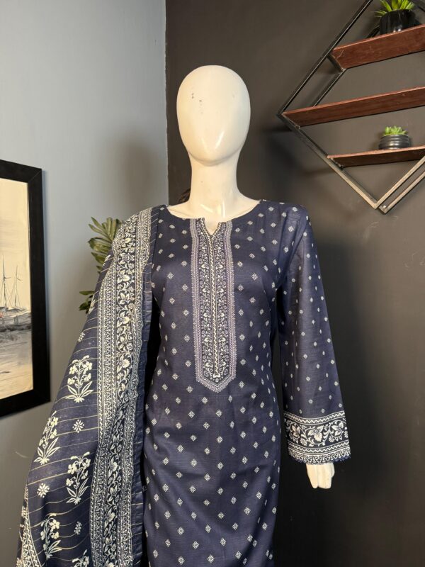 Best quality Bin Saeed 3 Piece Women's Navy Blue Khaddar Suit