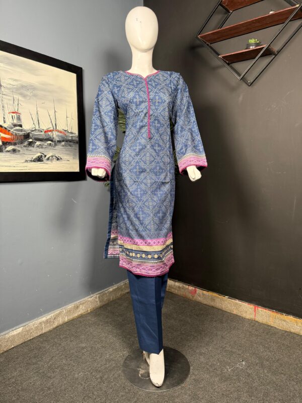 Best quality Bin Saeed 3 piece Stitched Women's Khaddar Suit