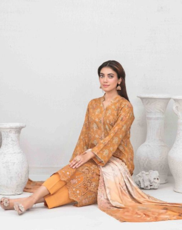 Best quality 3-piece unstitched women's printed suit by Tawakkal Fabric D 5453