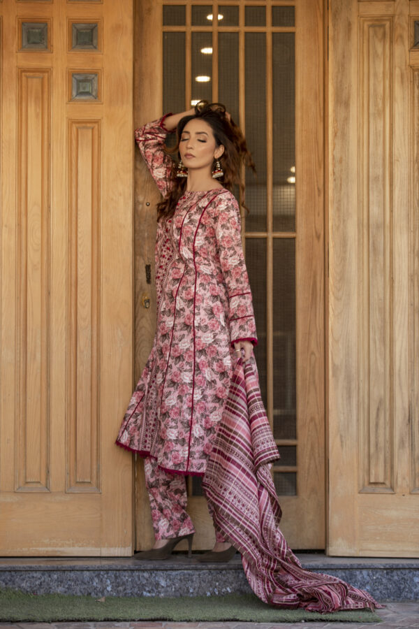 Premium quality Bin Saeed 3 piece ready to wear Women's Lawn Suit